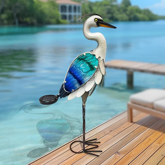 HONGLAND Solar Metal Crane Statue Garden Heron Sculpture, Glass Outdoor Heron Yard Art Coastal Ocean Bird Decor Lawn Ornament for Backyard Porch Patio Decor（24 Inch）