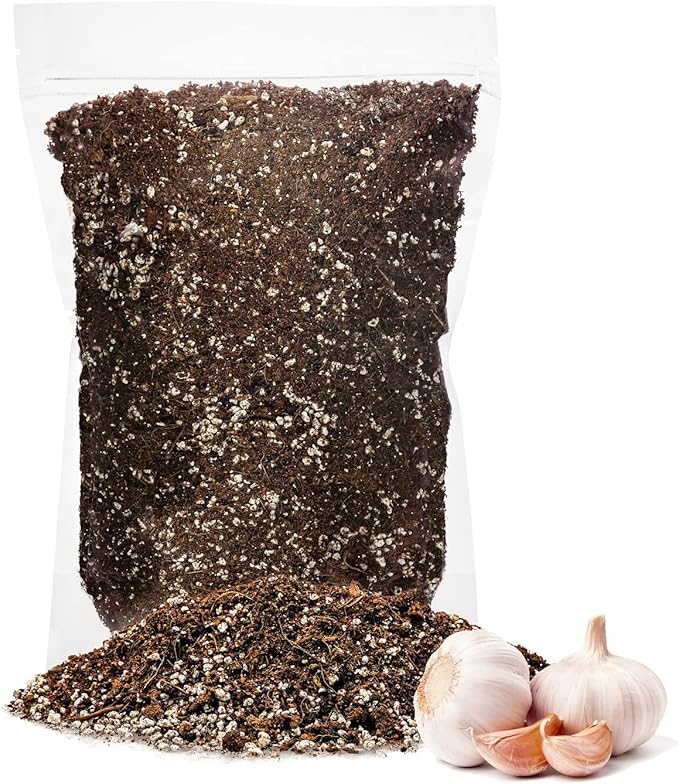 GARDENERA Premium Organic Potting Soil for Garlic - (1 Quart Bag)
