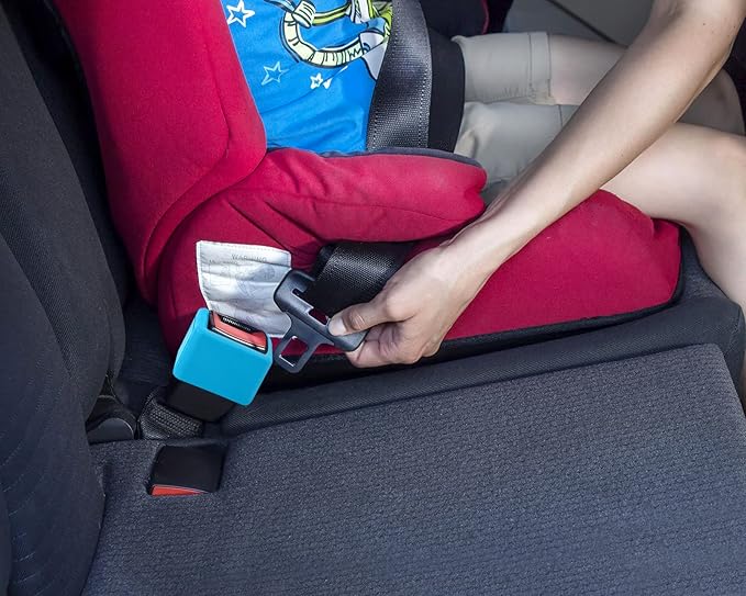 DS. DISTINCTIVE STYLE Seat Belt Holder Easy Access Seatbelt Accessories for Kids 2 Pieces (Beige)